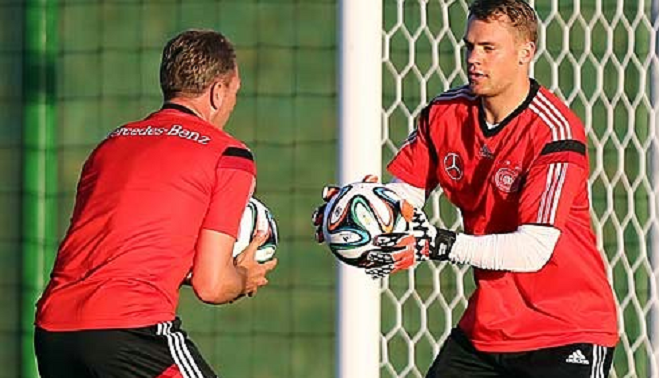 他在关键时 他在关键时